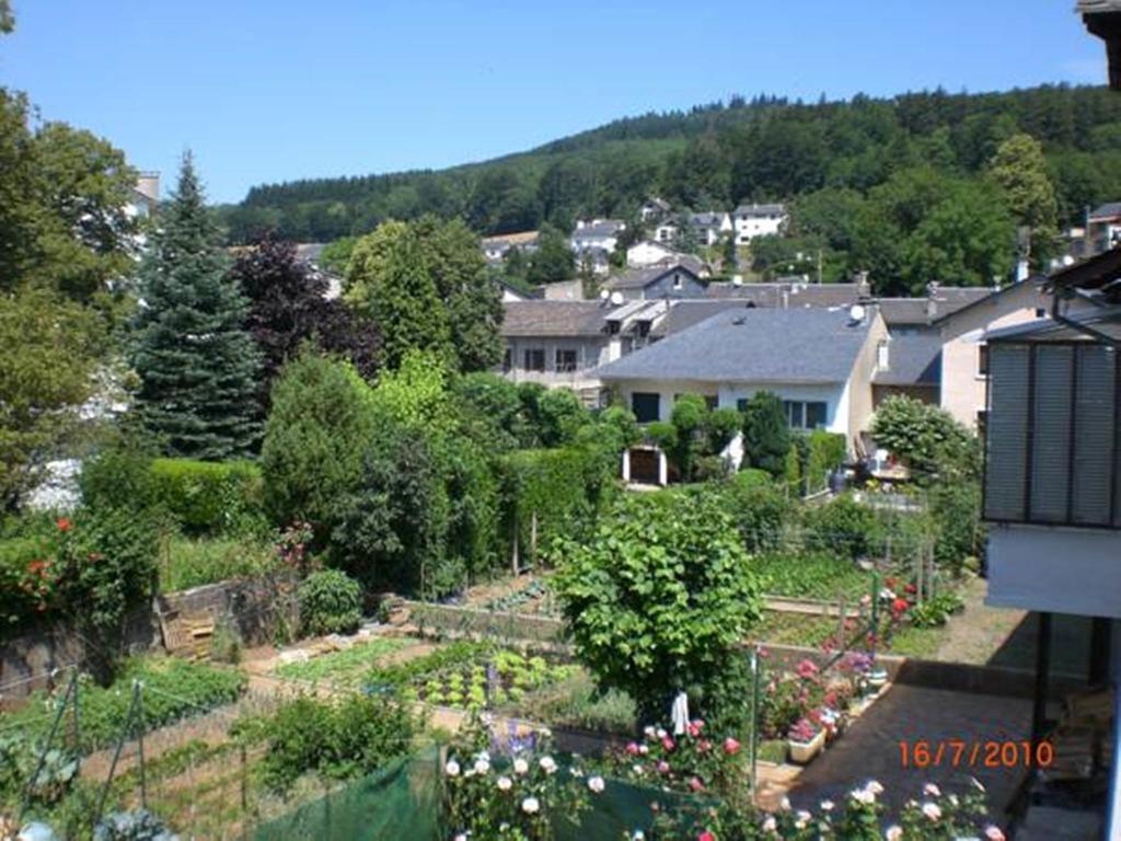 Gîte les hortensias au coeur de Lacaune Extérieur photo